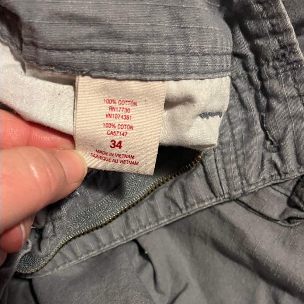 Mossimo Supply Co. Men's Cargo Shorts in Charcoal - Picture 3 of 3